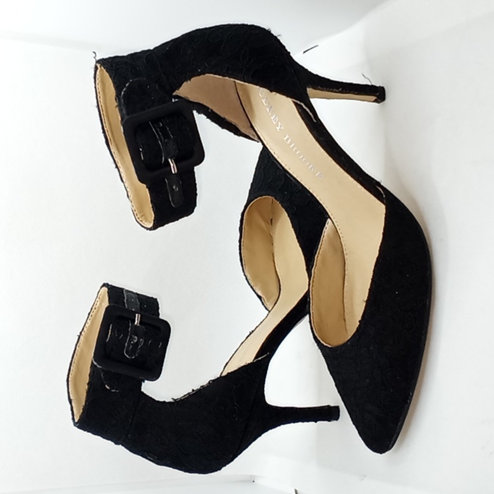 Audrey Brooke heels size 7.